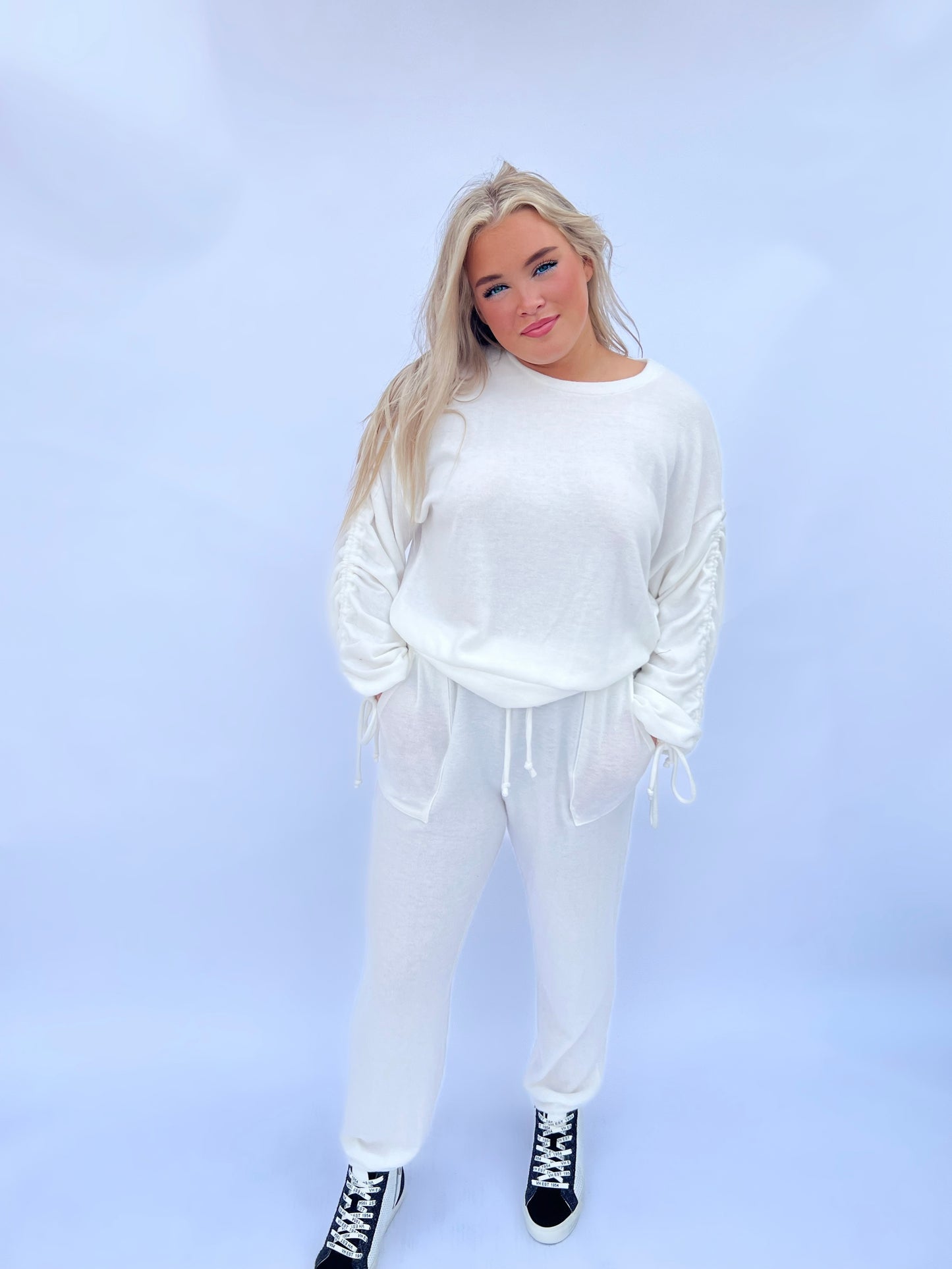 Harper Lounge Top